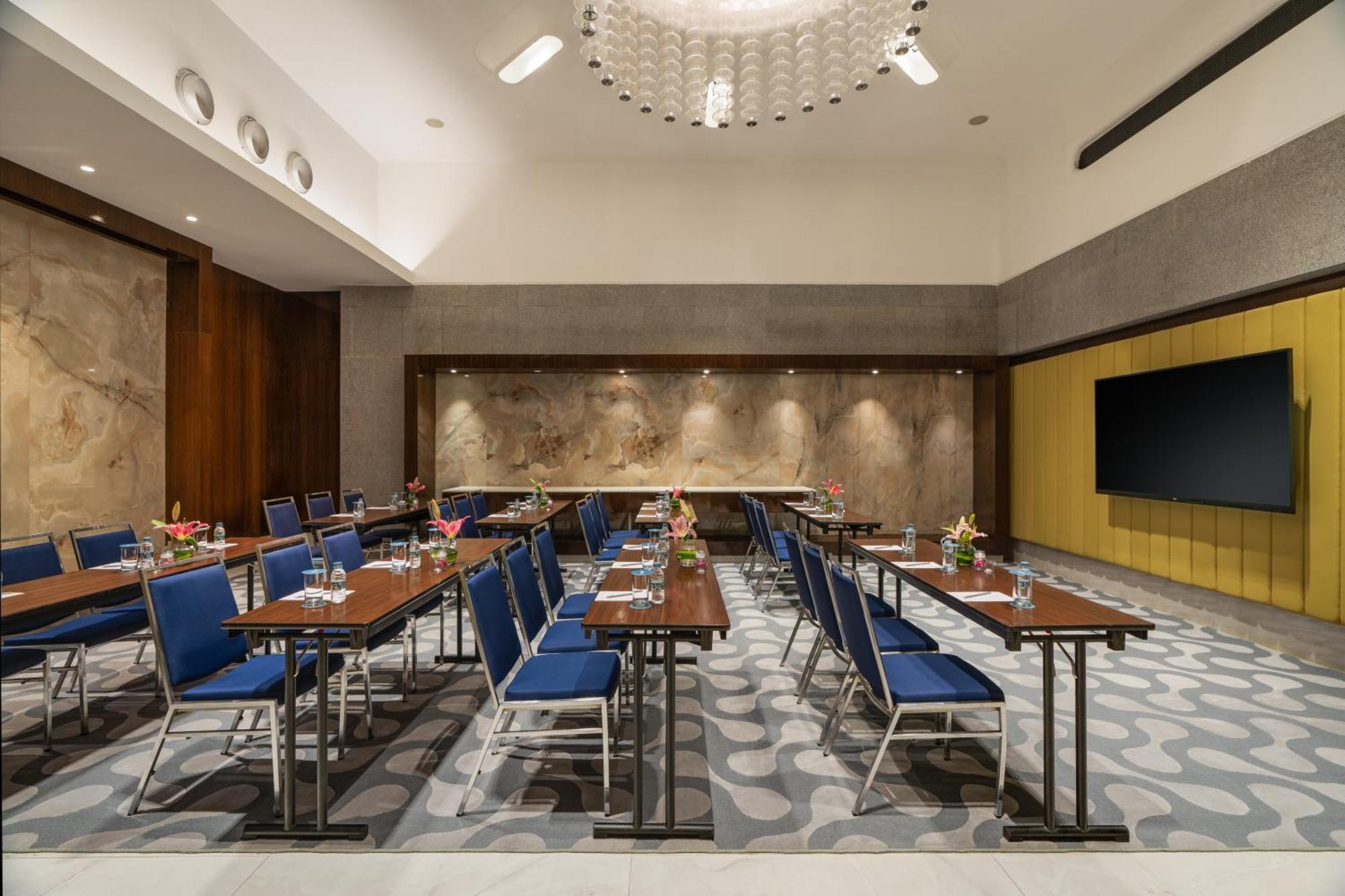היידראבד Avasa Hotel מראה חיצוני תמונה
